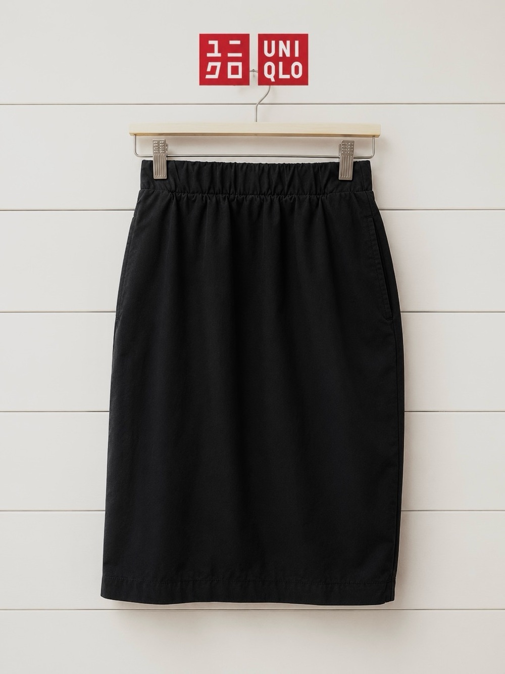 UNIQLO Black Midi Skirt Size M
